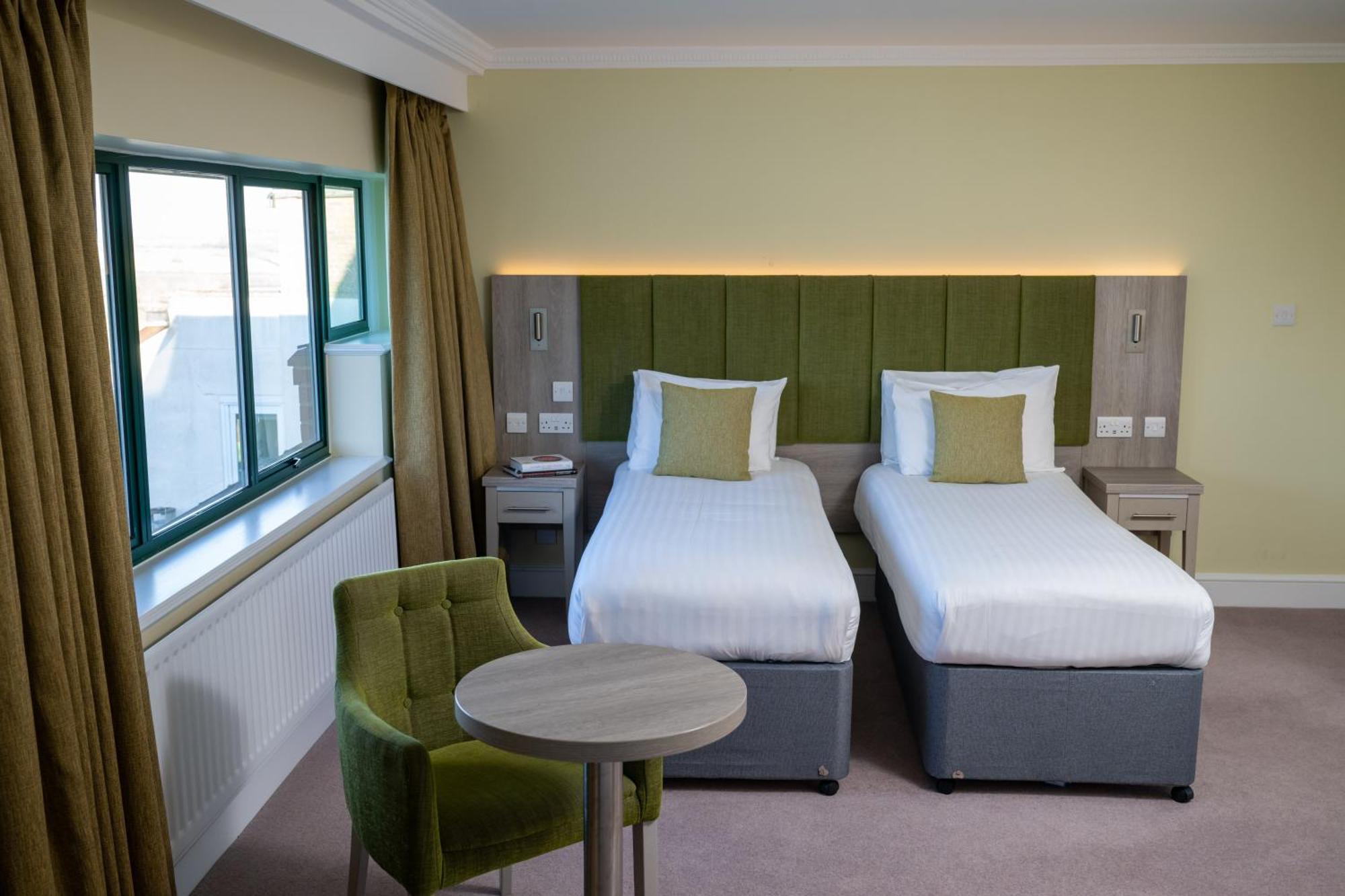 Hellidon Lakes Hotel Daventry Exterior foto